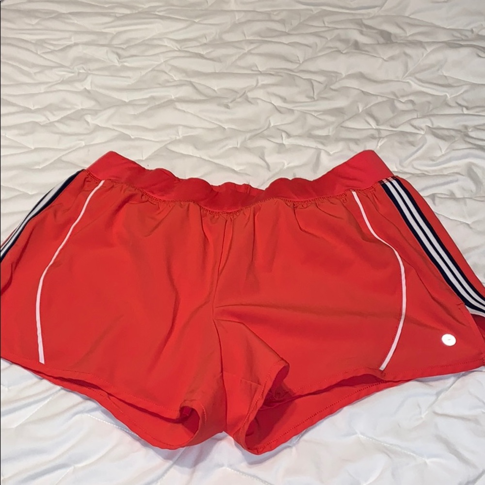 Avia mid-rise athletic shorts